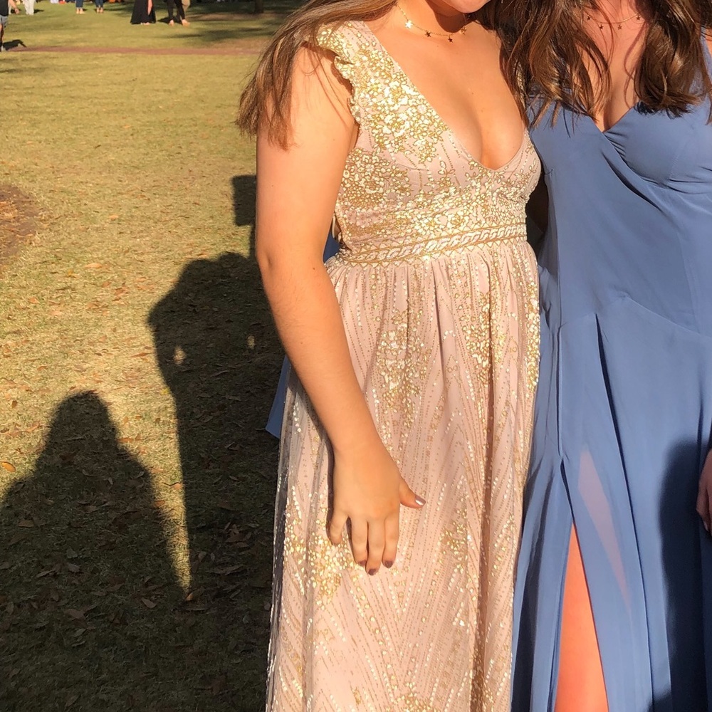 Super cute prom dress/ very formal dress